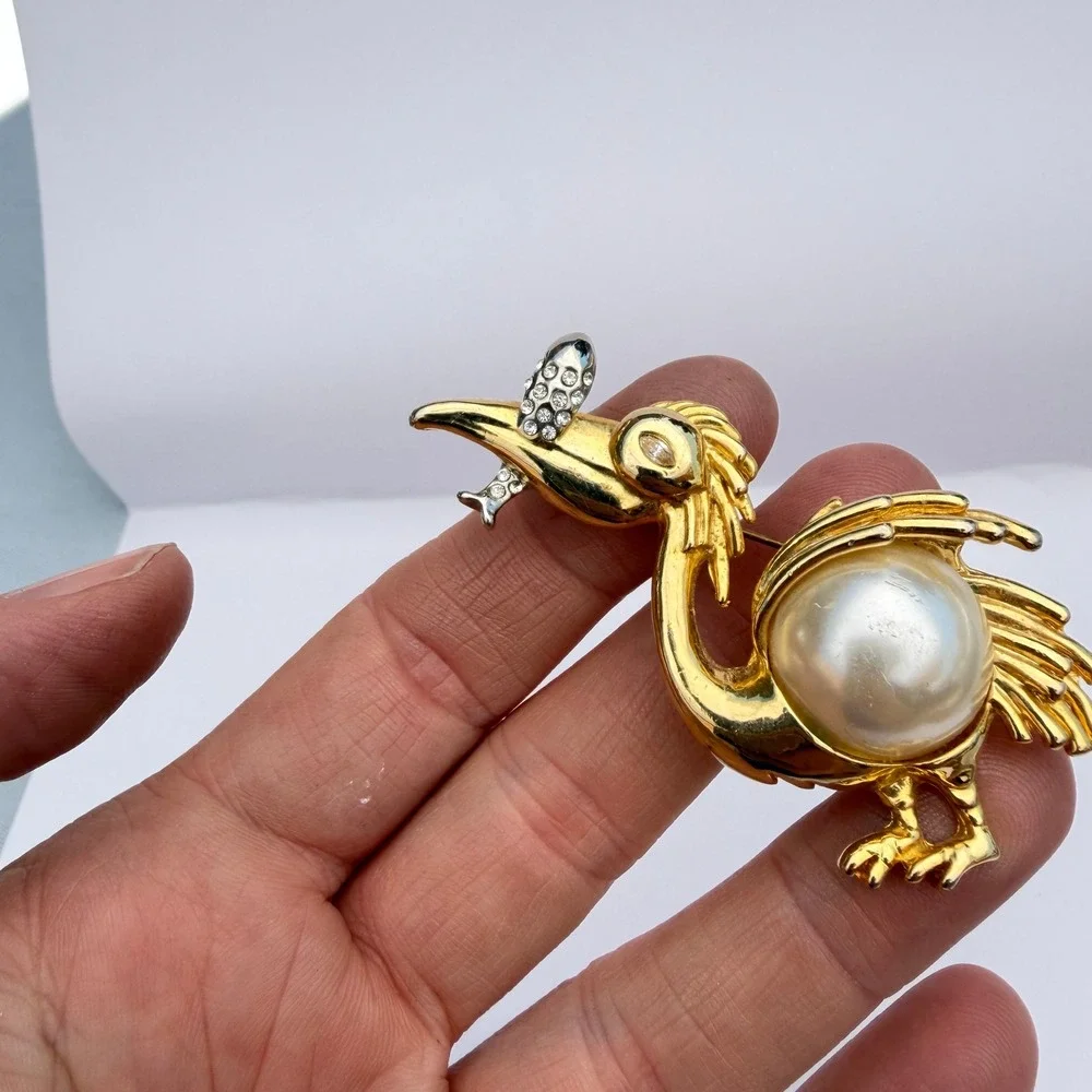 Pelican Bird Shaped Brooch Gold Tone Faux Pearl Rhinestone Fish Whimsical